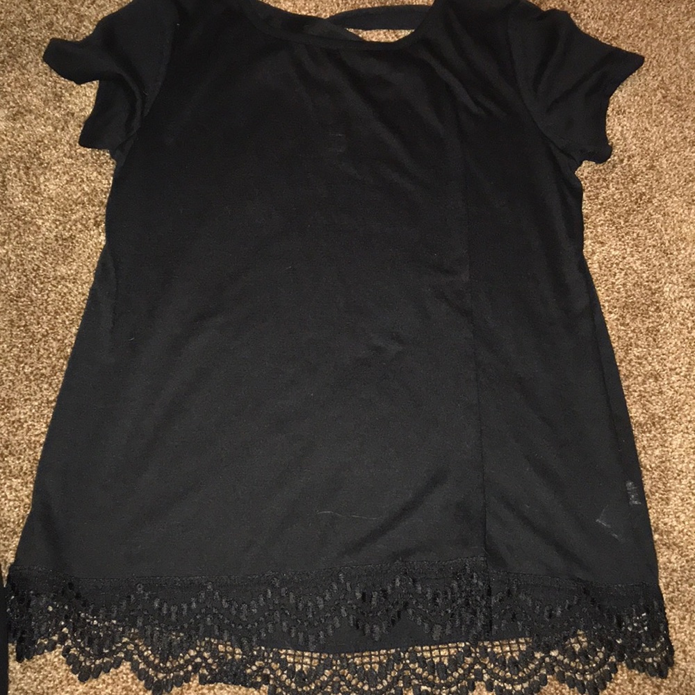 black short sleeve shirt